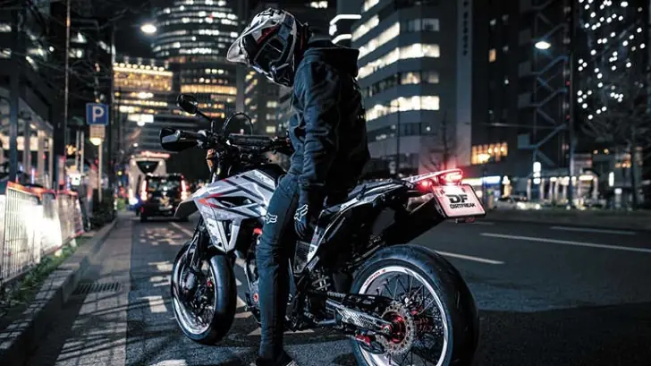 Are dirt bikes street legal?